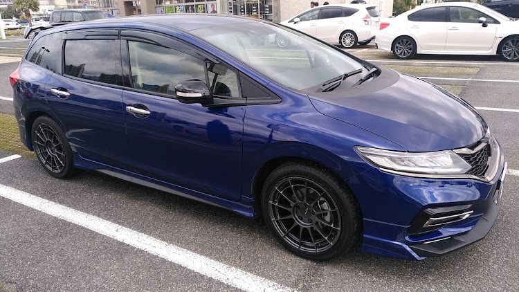 ジェイドのホイール交換・エンケイ・NT03RR・ENKEI・JADEに関するカスタム事例の投稿画像1枚目