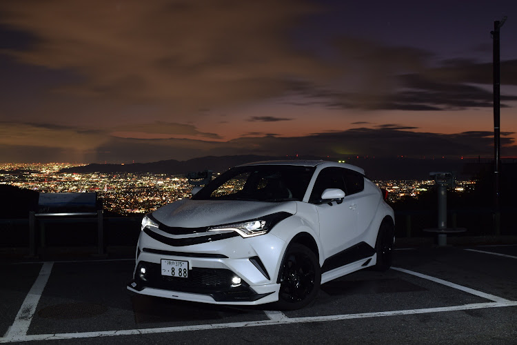 C-HRの目指せPickUpCars・知らんけど🤣🤣・闇活・紅葉ショット・ピックアッ...🤭🤫🤫🤫に関するカスタム事例の投稿画像1枚目