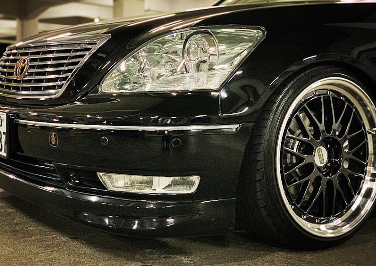 セルシオのセルシオ・BBS LM・326power・スリーキャッツに関するカスタム事例の投稿画像3枚目