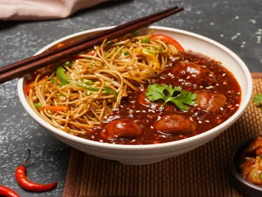 Veg Hakka Noodle With Veg Manchurian Bowl