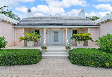 House with pool 1