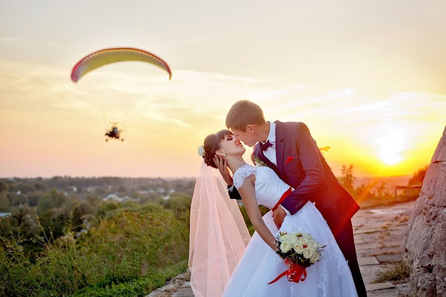 Fotografo di matrimoni Natali Smit (photonaty). Foto del 8 ottobre 2020