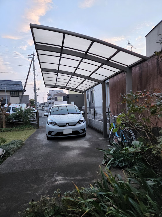 フィットの自宅の駐車場・武蔵野フーズ所沢工場・燃料計のめもりが1つ減っていた。・エネオスジェイクエスト新座店・エネオスエネジェット所沢に関するカスタム事例の投稿画像1枚目
