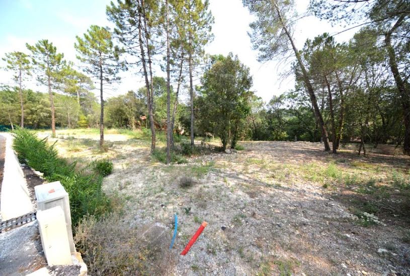  Vente Terrain à bâtir - 900m² à Bagnols-en-Forêt (83600) 