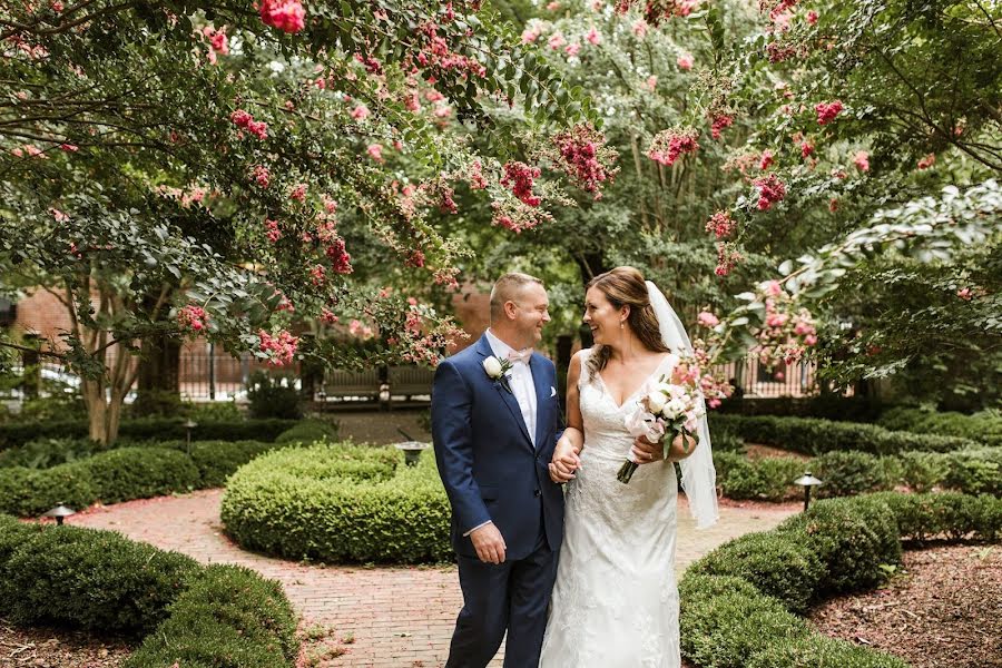 Fotografo di matrimoni Brandilynn Aines (brandilynnaines). Foto del 7 settembre 2019