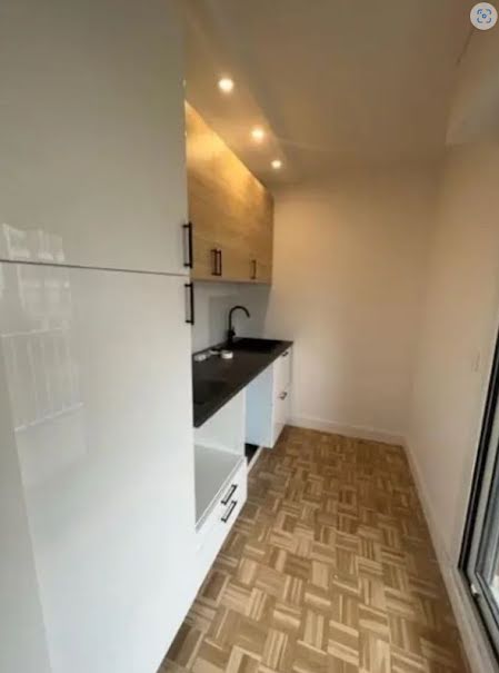 Location  appartement 1 pièce 25 m² à Maisons-Alfort (94700), 890 €