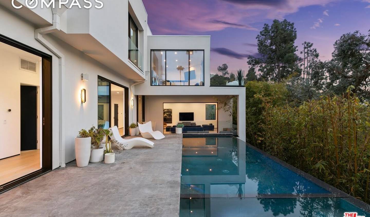 House with pool Beverly Hills