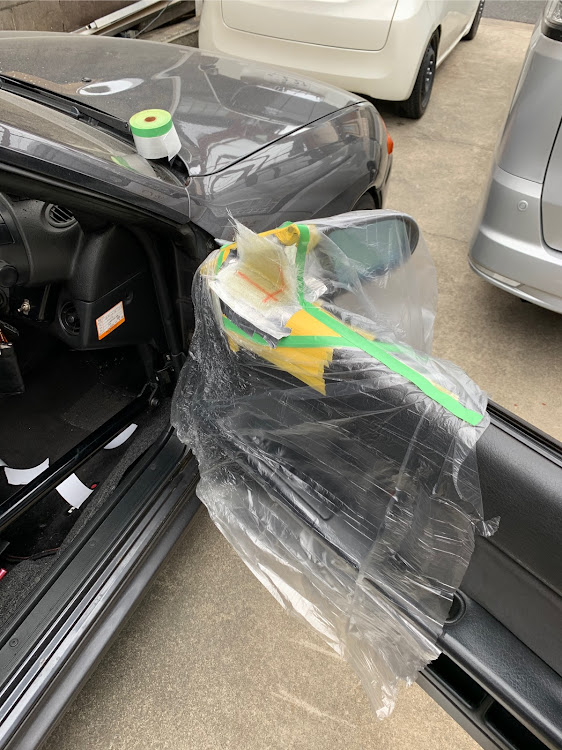 スカイライン GT-RのFRP・ツイーターマウント・DIYに関するカスタム事例の投稿画像1枚目