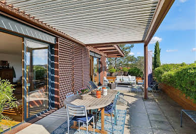 Appartement avec terrasse et piscine 2