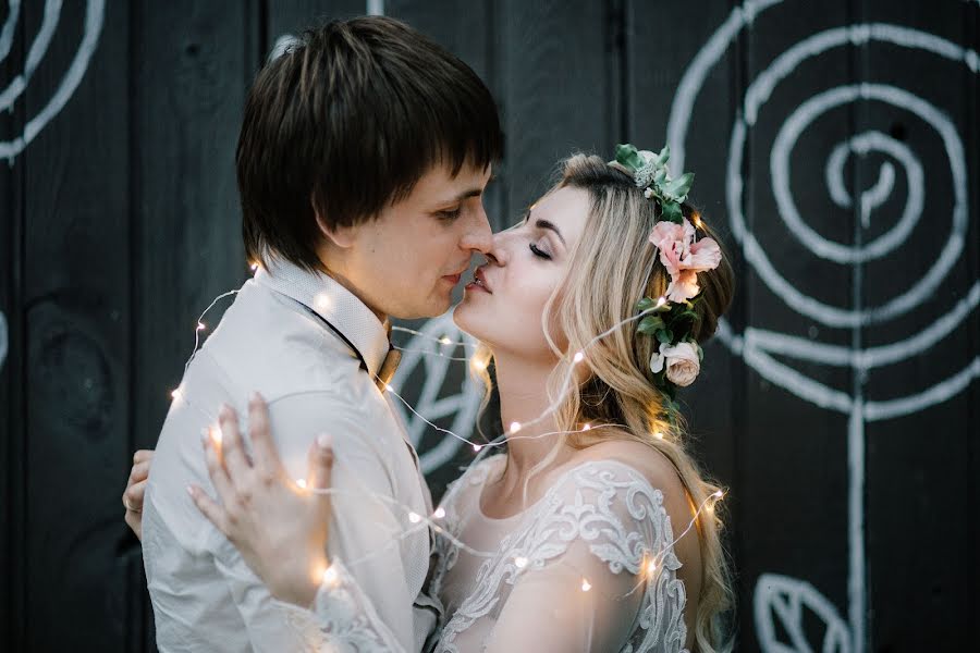 Wedding photographer Sasha Ovcharenko (sashaovcharenko). Photo of 21 October 2017