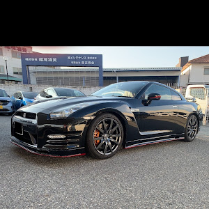 NISSAN GT-R R35