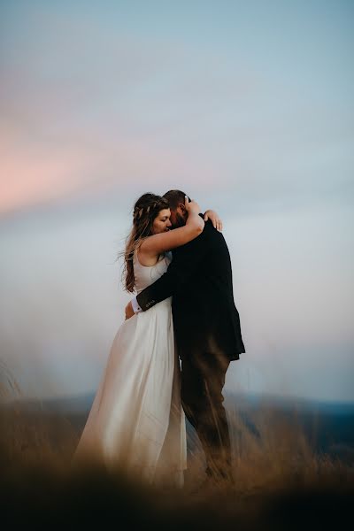 Fotografo di matrimoni Csongor Menyhárt (menyhart). Foto del 5 ottobre 2021