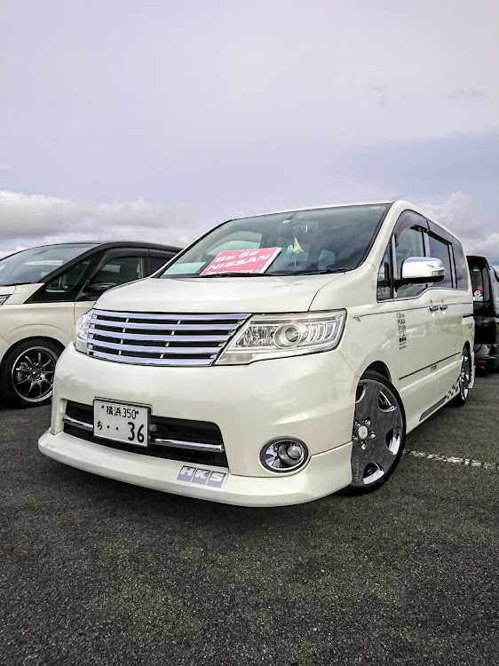 セレナのJUNCTION PRODUCE・ネックパッドに関するカスタム事例の投稿画像1枚目