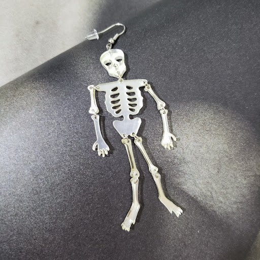 Title 5, Personalized Exaggerated Skull Skeleton Earring...