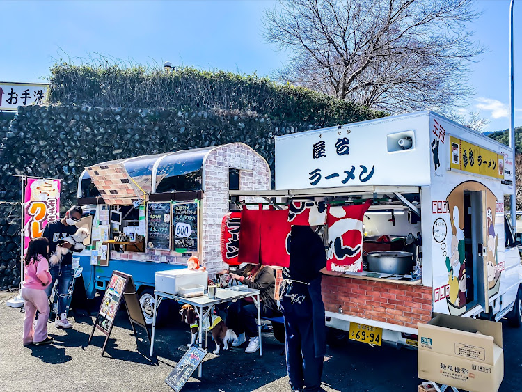 ノアの高雄パークウェイMT・チーピン・コラボありがとうございました♪・やっぱりお天気っていいに関するカスタム事例の投稿画像12枚目