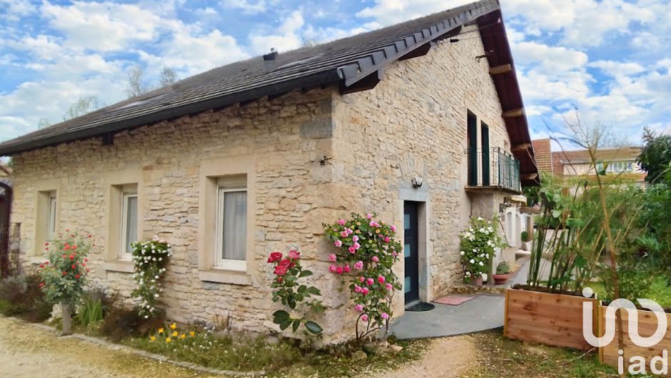 Vente maison 10 pièces 230 m² à Besançon (25000), 615 000 €