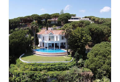 Maison avec piscine et terrasse 2