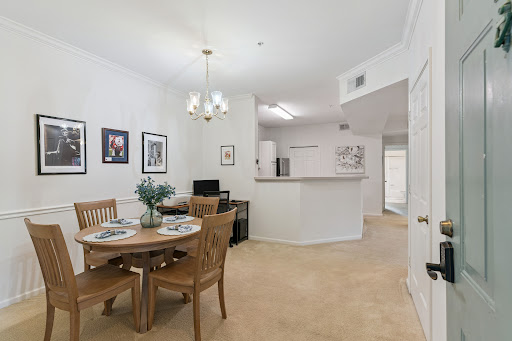 Apartment with pool 2