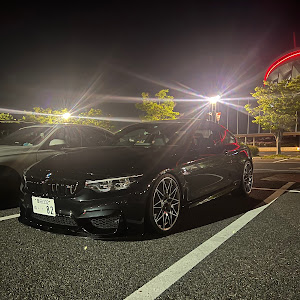 M4 クーペ F82