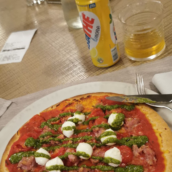 Gluten-Free Pizza at Revolution Desenzano by Linus