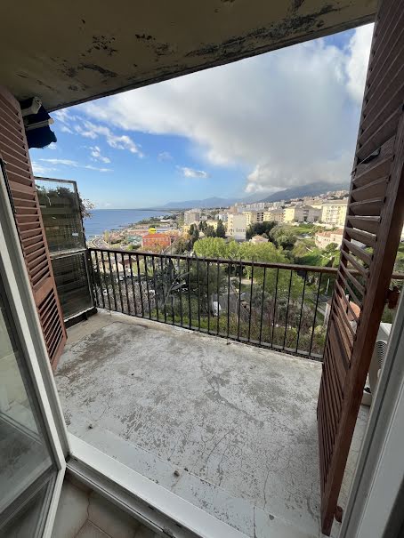 Location  appartement 3 pièces 68 m² à Bastia (20200), 760 €