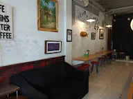 Eponine Coffee Shop photo 8