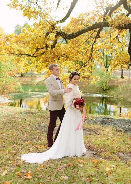 Wedding photographer Luiza Smirnova (luizasmirnova). Photo of 17 October 2015