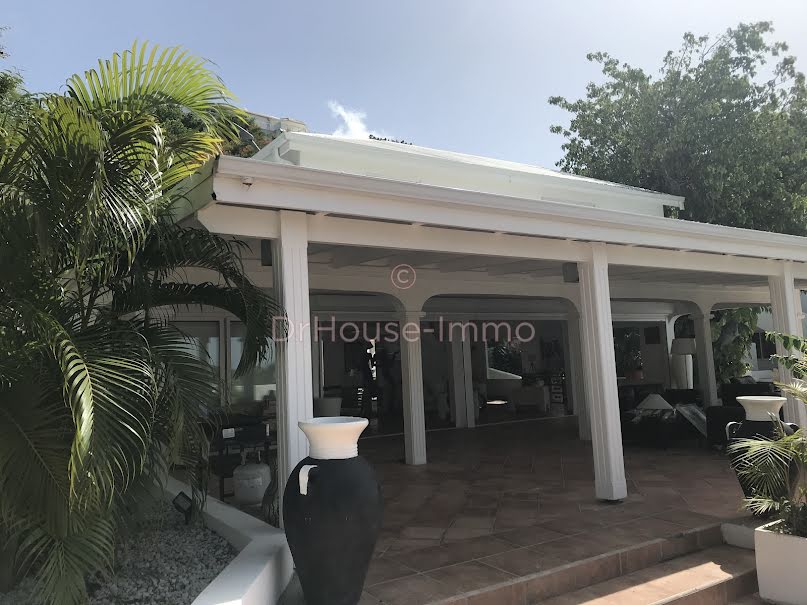 Vente maison 20 pièces 830 m² à Saint-Martin (97150), 3 500 000 €