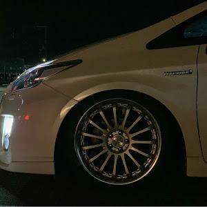 プリウス ZVW30