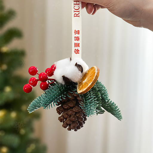 Title 3, Christmas Decoration Pine Cone Pendant, Natural...