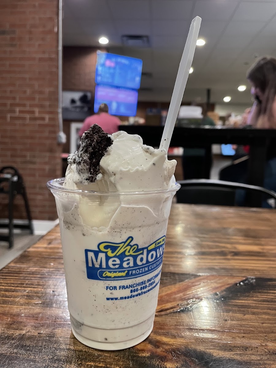 Attic swirl -vanilla custard with GR Oreos