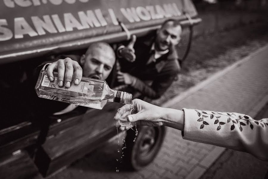 Fotografo di matrimoni Alessandro Morbidelli (moko). Foto del 10 aprile 2018