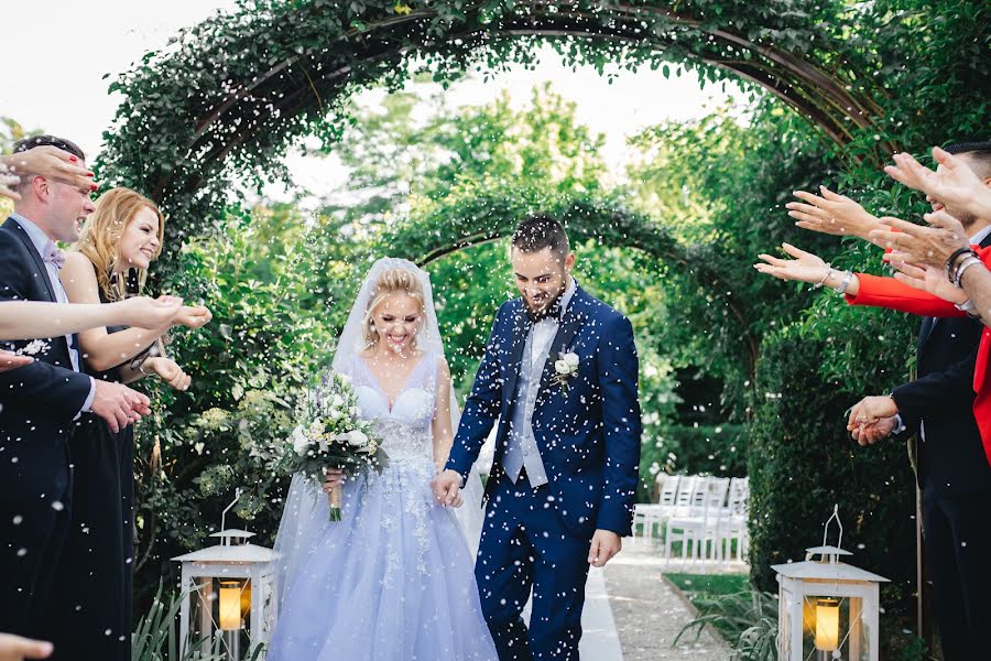 Fotógrafo de casamento Vitalik Gandrabur (ferrerov). Foto de 19 de junho 2018