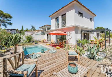 House with pool and terrace 3