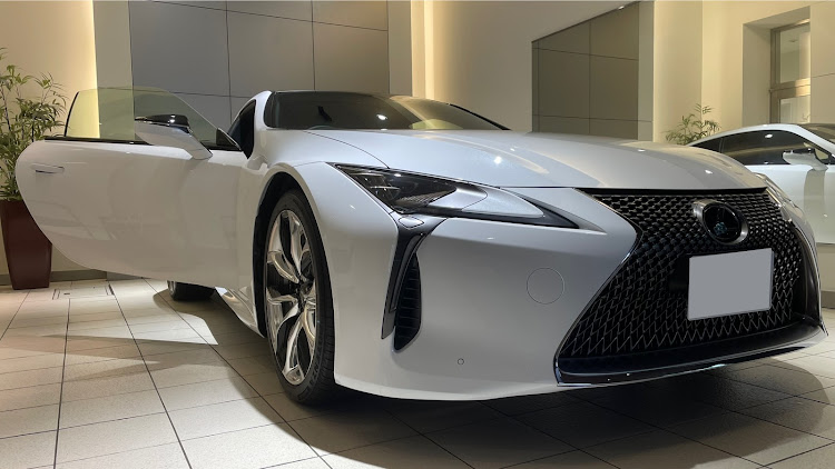 LCのレクサス小石川・納車式に関するカスタム事例の投稿画像1枚目