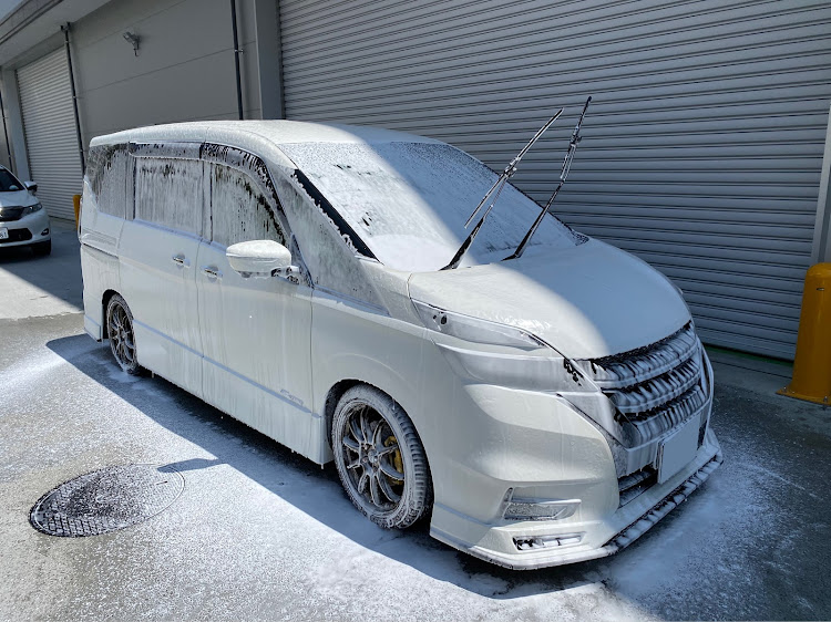 セレナの洗車・スパシャン・オートフィネス・一眼レフほしい！に関するカスタム事例の投稿画像2枚目