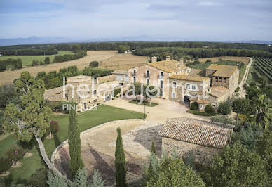 Farmhouse with pool 3