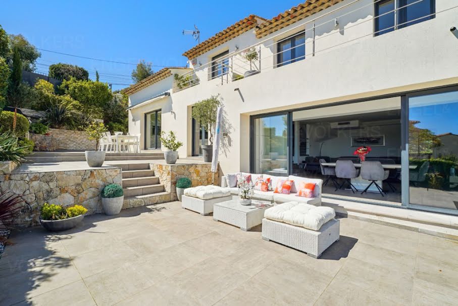 Vente villa 5 pièces 214 m² à Vallauris (06220), 3 190 000 €