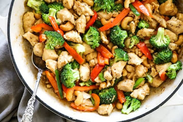 Healthy Cashew Chicken (Paleo + Whole30)