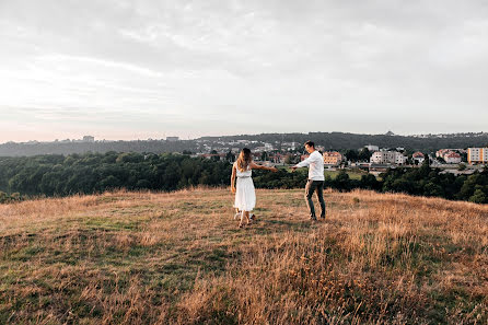 Wedding photographer Anastasiya Sviridenko (fotosviridenko). Photo of 11 October 2020