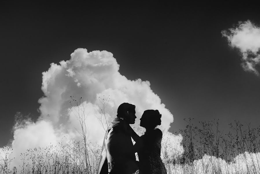 Fotografo di matrimoni Geovani Barrera (geovanibarrera). Foto del 17 maggio 2018