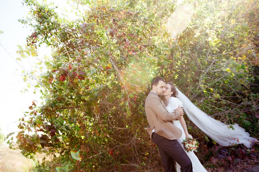 Fotógrafo de casamento Nikolay Zemledelcev (nikolaz888). Foto de 1 de abril 2016