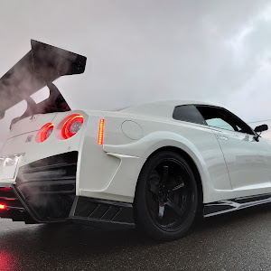 NISSAN GT-R R35