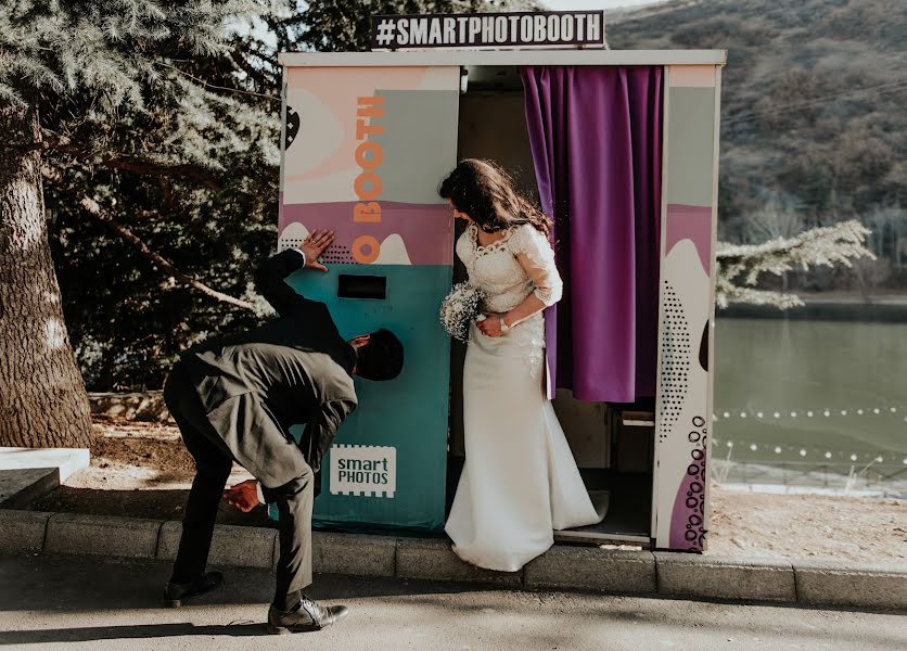 Fotógrafo de casamento Bachana Merabishvili (bachana). Foto de 11 de fevereiro 2020