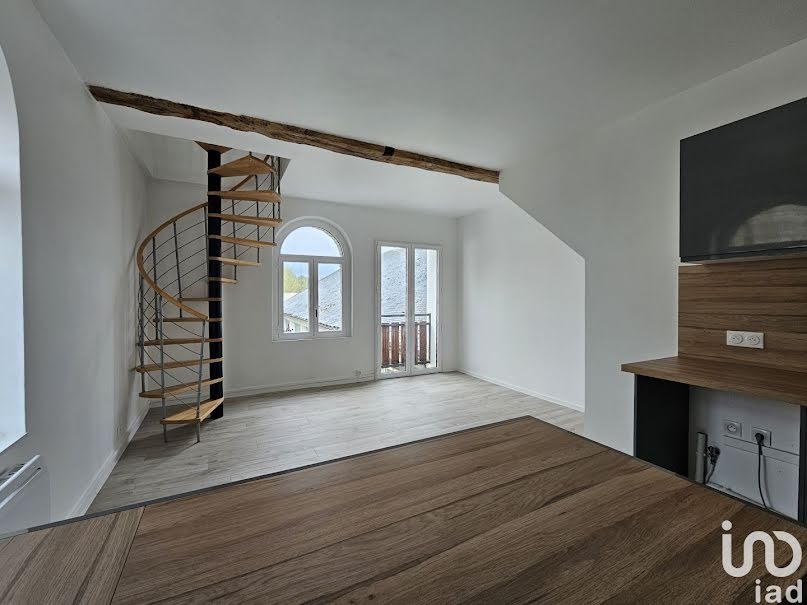 Vente duplex 2 pièces 45 m² à Nogent-le-Roi (28210), 136 000 €