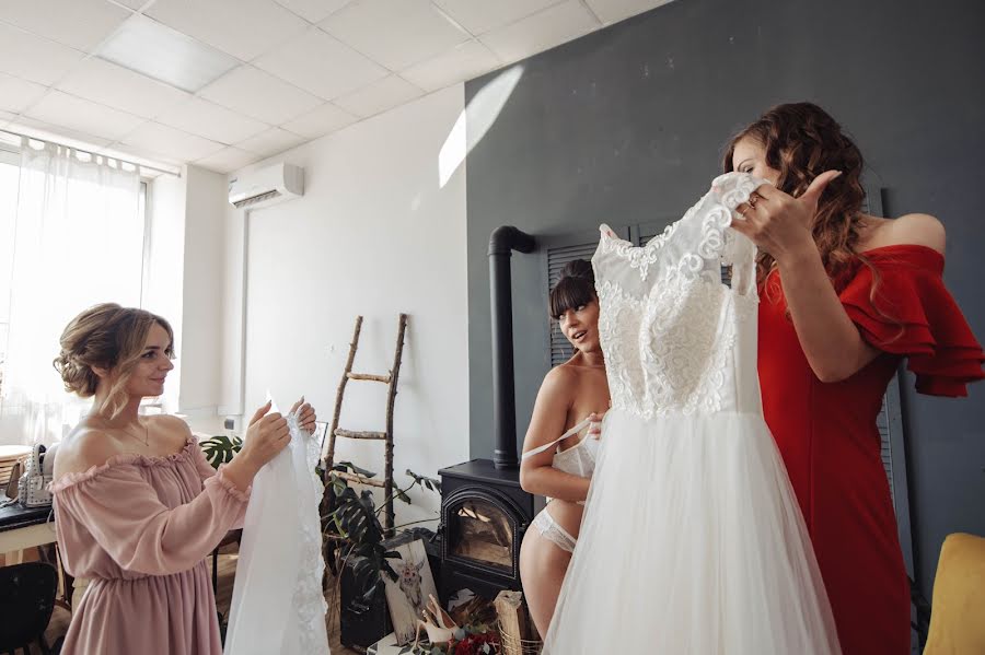 Wedding photographer Vasilisa Perekhodova (perehodova). Photo of 25 August 2019