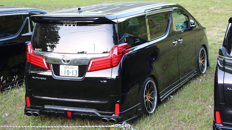 アルファードのゴールデンウィーク・燈籠坂大師の切通しトンネル・SUPERIOR YOKOHAMAに関するカスタム事例の投稿画像9枚目