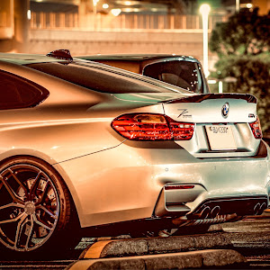 M4 クーペ F82