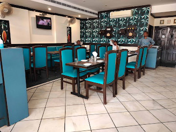 Koh E Noor Hotel & Restaurant photo 
