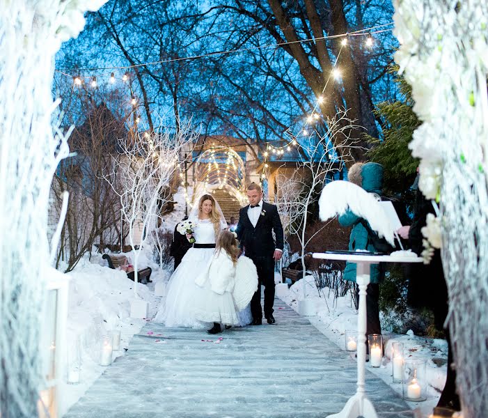 Wedding photographer Tatyana Milyutina (labrador). Photo of 31 March 2016